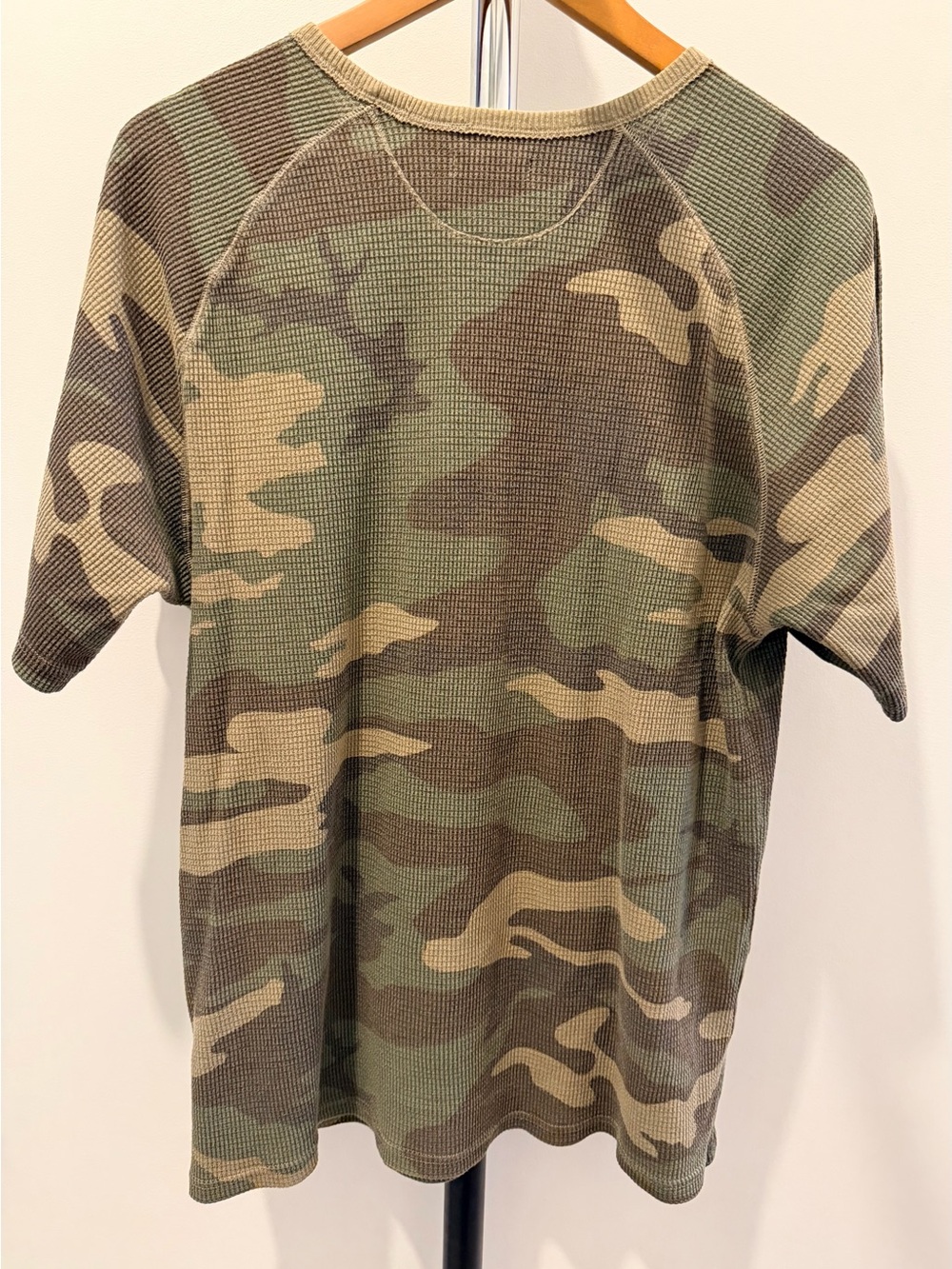 TNA Camo Waffle Short Sleeve Tee - Picture 4 of 5